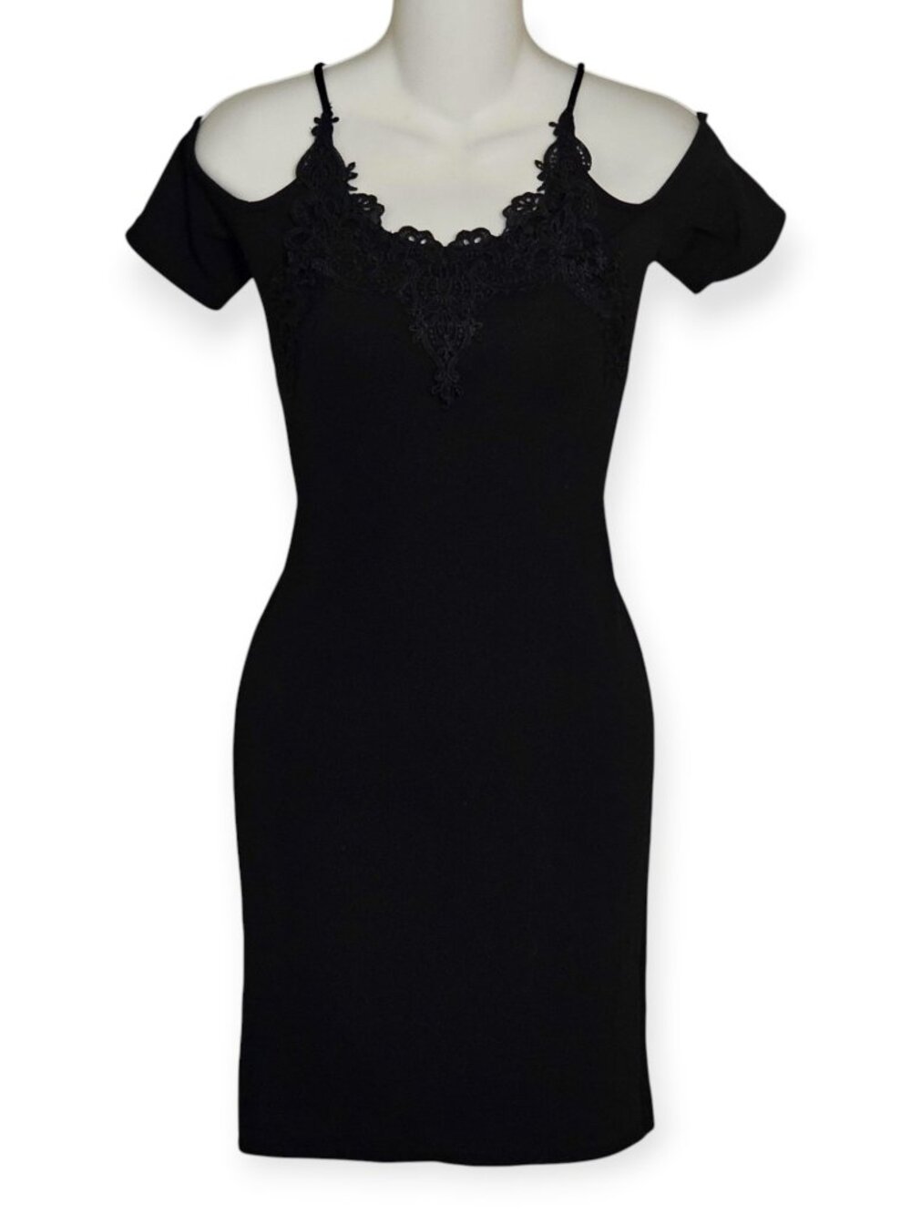 NWT Miss Selfridge Cold Shoulder Mini Dress Women’s Size 4 Black Lace V-Neck - Picture 3 of 13